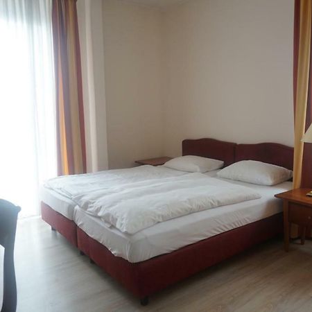 Hotel-Events Adlerpalast Ruesselsheim Luaran gambar