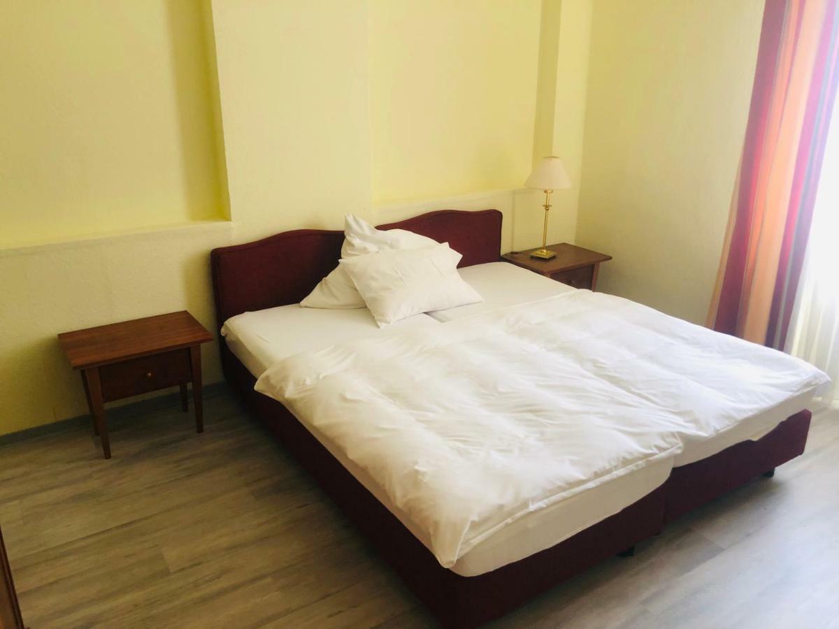 Hotel-Events Adlerpalast Ruesselsheim Luaran gambar