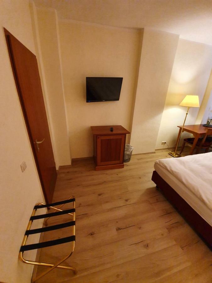 Hotel-Events Adlerpalast Ruesselsheim Luaran gambar