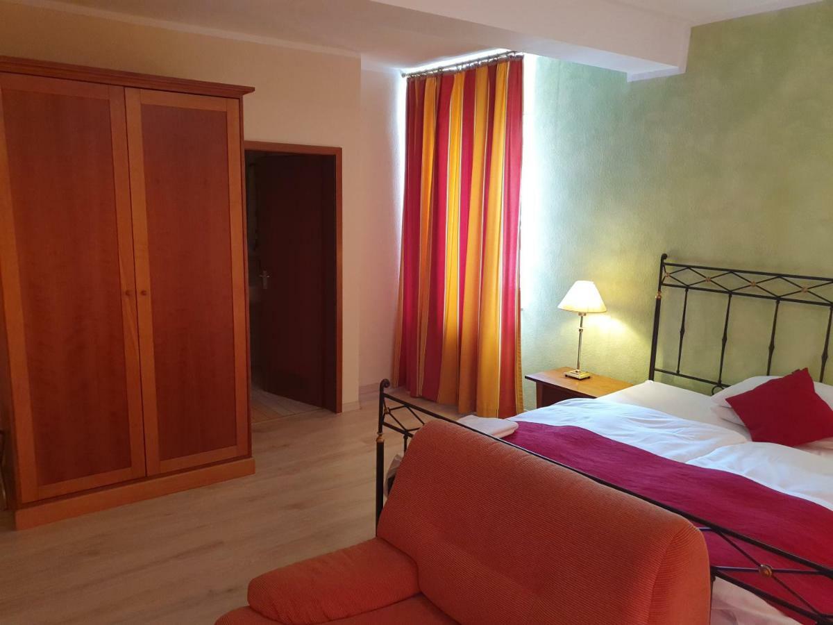 Hotel-Events Adlerpalast Ruesselsheim Luaran gambar