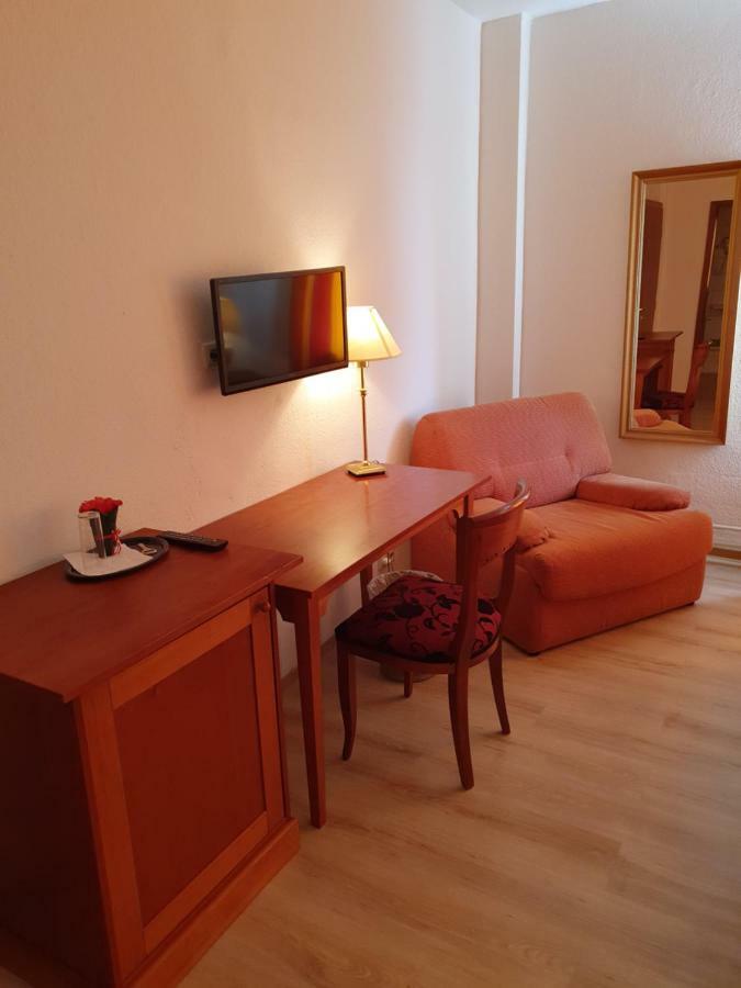 Hotel-Events Adlerpalast Ruesselsheim Luaran gambar