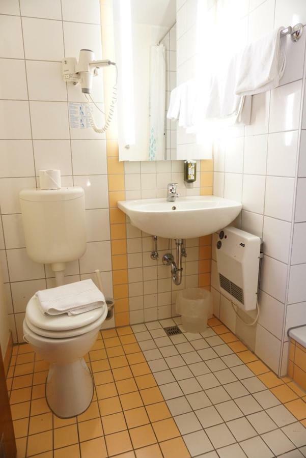 Hotel-Events Adlerpalast Ruesselsheim Luaran gambar