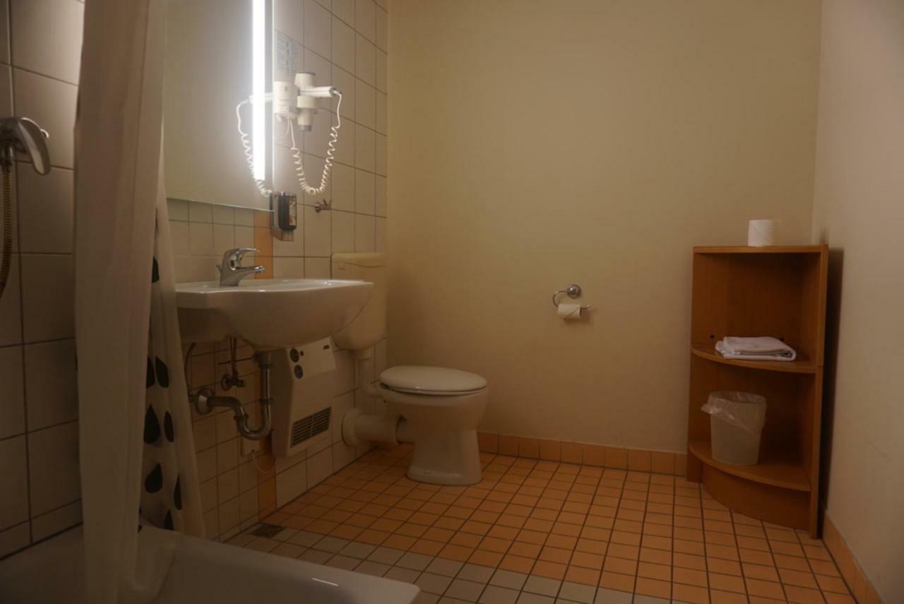 Hotel-Events Adlerpalast Ruesselsheim Luaran gambar